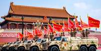 Soldados chineses participam do desfile do 'Dia da Vitória' em Pequim  Foto: VCG via Getty Images / BBC News Brasil