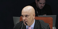 Moraes listou 13 atos que provariam a existência de uma organização criminosa liderada por Bolsonaro  Foto: Reprodução/STF