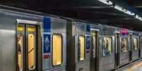 Atrasado por causa dos trens? Metro te dá atestado para o trabalho em caso de falha  Foto: Wikimedia Commons/Reprodução / Portal de Prefeitura