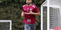 -  Foto: Pedro Guedes / S&atilde;o Paulo FC - Legenda: Lucas Moura deve voltar a jogar em breve pelo S&atilde;o Paulo / Jogada10