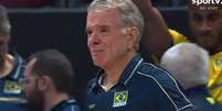 Bernardinho chora pela morte da mãe Foto: Reprodução / Bons Fluidos