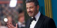 O apresentador Jimmy Kimmel teve seu programa suspenso por tempo indefinido pela rede ABC por comentários sobre assassinato de Charlie Kirk  Foto: Reuters / BBC News Brasil