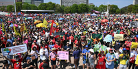 Manifestantes criticam a PEC da Blindagem e a anistia durante protesto em Bras&iacute;lia  Foto: Evaristo Sa / AFP