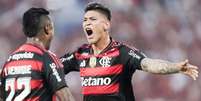 Carrascal em jogo contra o Vasco –  Foto: Gilvan de Souza/Flamengo / Jogada10