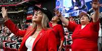 Evento em estádio em Glendale, Arizona, combinou memorial, avivamento cristão de grandes igrejas e comício político conservador  Foto: Reuters / BBC News Brasil
