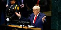 O presidente dos EUA, Donald Trump, discursa durante a 80ª sessão da Assembleia Geral da ONU (AGNU) na sede das Nações Unidas, em 23 de setembro de 2025, na cidade de Nova York. Líderes mundiais se reuniram para a 80ª sessão da AGNU, cujo tema deste ano para o encontro global anual é "Melhor juntos: 80 anos e mais pela paz, desenvolvimento e direitos humanos"  Foto: Chip Somodevilla/Getty Images