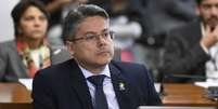 Senador Alessandro Vieira, contrário à PEC, é o relator na CCJ.  Foto: Edilson Rodrigues/Agência Senado / Estadão