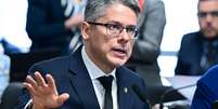 Senador Alessandro Vieira (MDB-SE), relator da PEC da Blindagem na CCJ do Senado Federal  Foto: Reprodu&ccedil;&atilde;o/Ag&ecirc;ncia Senado