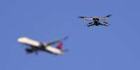 Na noite de quarta-feira, 24, para quinta-feira, 25 de setembro, vários drones de origem desconhecida foram avistados sobre vários aeroportos na Dinamarca. (Imagem ilustrativa).  Foto: © AP - Jeff Roberson / RFI