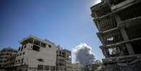 Fuma&ccedil;a sobe pela Cidade de Gaza ap&oacute;s novo bombardeio israelense nesta quarta  Foto: ANSA / Ansa - Brasil