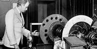 Um século atrás, no dia 2 de outubro de 1925, o inventor escocês John Logie Baird (1888-1946) transmitiu com sucesso, pela primeira vez, a imagem em movimento de um rosto humano reconhecível Foto: Alamy / BBC News Brasil