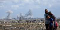 Fumaça sobe no céu da Cidade de Gaza após ataque israelense 06/10/2025   Foto: REUTERS/Dawoud Abu Alkas