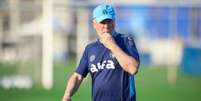 Fotos: Lucas Uebel / Grêmio FBPA - Legenda: Grêmio cumpre parte do cronograma que traçou para o retorno de jogadores durante a Data Fifa Foto: Jogada10