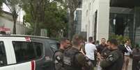 Polícia prendeu três envolvidos em crime ocorrido em prédio comercial em São Paulo  Foto: Reprodução/TV Globo