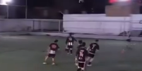 Agressão aconteceu durante partida de futebol amador no México  Foto: Reprodução/X