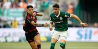 Palmeiras e Flamengo em jogo válido pelo primeiro turno do Brasileirão  Foto: Miguel Schincariol/Getty Images