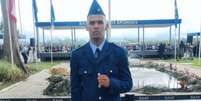 Bruno Guimarães Ferraz, 20 anos, foi encontrado morto na guarita da Base Aérea dos Afonsos, no Rio  Foto: Reprodução/Matheus Viana/Facebook