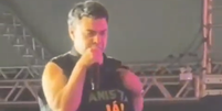 Durante show, Zezé Di Camargo defende anistia aos presos do 8 de janeiro  Foto: Reprodução/X