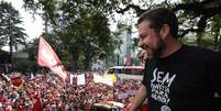 O deputado Guilherme Boulos participou de manifestação na Avenida Paulista, em março, contra o projeto de anistia ao ex-presidente Jair Bolsonaro  Foto: Werther Santana/Estadao / Estadão