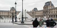 Louvre foi fechado temporariamente  Foto: Jerome Gilles/NurPhoto via Getty Images