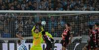 O goleiro Rossi foi o destaque da classifica&ccedil;&atilde;o do Flamengo  Foto: Marcelo Endelli/Getty Images