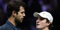 João Fonseca sucumbe diante de Karen Khachanov e dá adeus ao Masters 1000 de Paris  Foto: Reprodução/Instagram/@rolexparismasters
