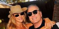 Ana Paula Sibert e Roberto Justus posam juntos  Foto: Reprodução | Instagram