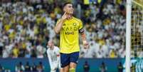  Foto: Reprodução - Legenda: Cristiano Ronaldo deixa o dele, de pênalti, no triunfo do Al-Nassr / Jogada10
