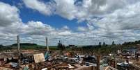 Tornado destruiu boa parte da cidade de Rio Bonito do Iguaçu, deixando ao menos seis mortos, mais de 800 feridos e um rastro de destruição.  Foto: Rubens Anater/Estadão / Estadão