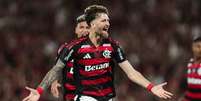 Jogadores do Flamengo celebbram o gol de Leo Pereira. Fotos: Gilvan de Souza/Flamengo  Foto: Jogada10