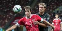 Mario Fernandes (Rússia) durante jogo contra a Croácia, no dia 01.09.2021 Foto: Associated Press / Alamy