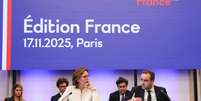 O primeiro-ministro franc&ecirc;s, S&eacute;bastien Lecornu (&agrave; direita), e a ministra das Contas P&uacute;blicas, Am&eacute;lie de Montchalin, participaram da confer&ecirc;ncia "Escolha a Fran&ccedil;a" no centro de Paris. Em 17 de novembro de 2025.  Foto: AFP - THOMAS SAMSON / RFI