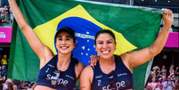 Carol Solberg e Rebecca garantiram a bronze na Copa do Mundo de vôlei de praia!  Foto: Reprodução/CBV