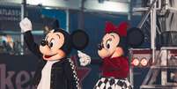 Mickey e Minnie participam da drivers&rsquo; parade em Las Vegas  Foto: Reprodu&ccedil;&atilde;o / F1