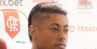 Bruno Henrique, do Flamengo, vive polêmica sobre suposta filha? O pronunciamento oficial do jogador diante de nova acusação envolvendo seu nome.  Foto: Adriano Fontes/Flamengo / Purepeople