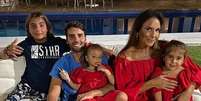 Ivete Sangalo e, Daniel Cady com os filhos Marcelo, Helena e Marina   Foto: Reprodu&ccedil;&atilde;o/Instagram