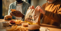 99Food expande para cinco novas cidade! Mais opções, preços mais acessíveis e oportunidades de ganho para todos Foto: 99/Divulgação