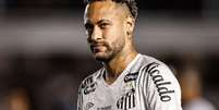 Foto: Raul Baretta/ Santos - Legenda: Neymar ajudou o Santos na última rodada / Jogada10