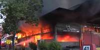 Incêndio de grandes proporções atinge Ceasa no Rio de Janeiro  Foto: Reprodução/TV Globo