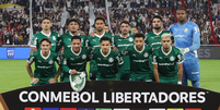 O time da SE Palmeiras, posa para foto em jogo contra a equipe da Liga Desportiva Universitaria, durante partida válida pelas semi final, ida, da Copa Libertadores, no Estádio Rodrigo Paz Delgado.   Foto: Cesar Greco/Palmeiras/by Canon / Esporte News Mundo