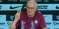 Dorival Júnior pede um Corinthians mais forte para 2026 –  Foto: Reprodução / Jogada10
