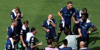 Luis Enrique conversa com jogadores do PSG durante pausa para hidratação na semifinal do Mundial de Clubes, nos Estados Unidos - Foto: David Ramos/Getty Images / Jogada10