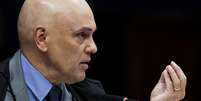 O juiz Alexandre de Moraes, do Supremo Tribunal Federal (STF), gesticula durante uma sessão do Supremo Tribunal Federal em Brasília, Brasil, em 19 de agosto de 2025.  Foto: Reuters / BBC News Brasil