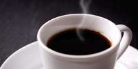 Os benef&iacute;cios de tomar caf&eacute; sem a&ccedil;&uacute;car  Foto: Freepik
