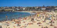 Praia de Bordi, na Austrália, sedia campeonatos de surf  Foto: John Carnemolla/GettyImages