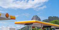 Vai pegar a estrada? Confira dicas para economizar combustível nas férias   Foto: Shell/Divulgação