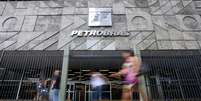 Funcion&aacute;rios da Petrobras n&atilde;o aceitam reajuste real de 0,5%  Foto: Marcos De Paula/Estad&atilde;o / Estad&atilde;o