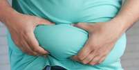 Perder peso sem reduzir a barriga &eacute; mais comum do que parece; confira estrat&eacute;gias para mudar a gordura abdominal Foto: Reprodu&ccedil;&atilde;o: Towfiqu barbhuiya/Pexels / Bons Fluidos
