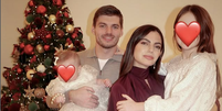 Verstappen ao lado de Kelly e as filhas Foto: Reprodu&ccedil;&atilde;o/Instagram