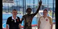 Est&aacute;tua relembra o maior &iacute;dolo do Vasco - Foto: Reprodu&ccedil;&atilde;o / Jogada10